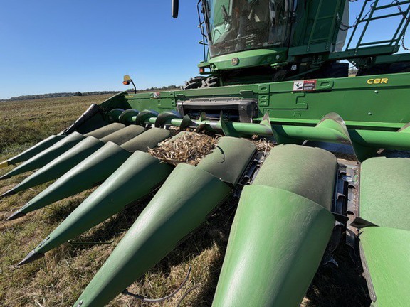 2022 John Deere C8R Header Corn Head