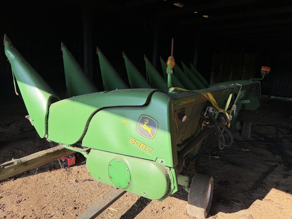 2016 John Deere 608C Header Corn Head