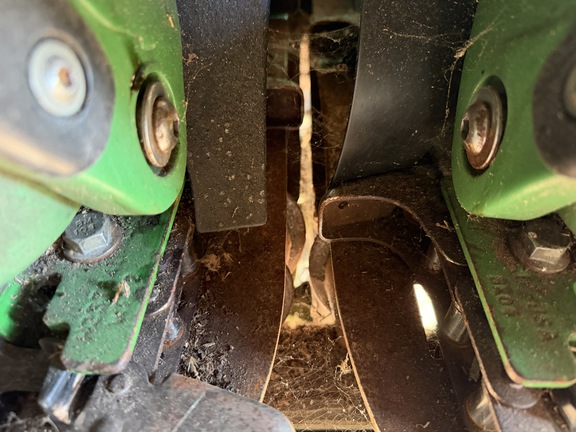 2016 John Deere 608C Header Corn Head