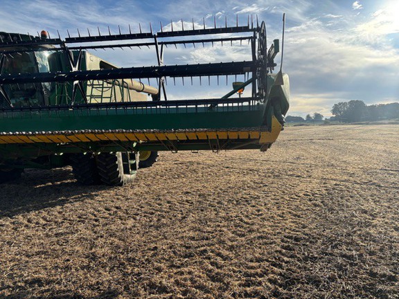 2013 John Deere 640FD Header Combine
