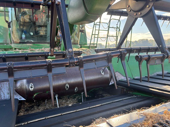 2013 John Deere 640FD Header Combine