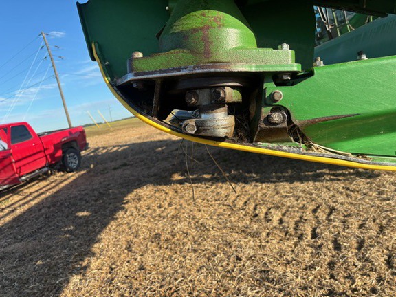 2013 John Deere 640FD Header Combine