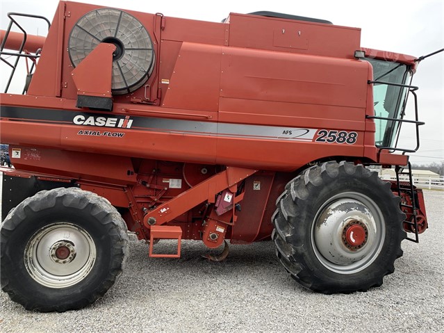 2007 Case IH 2588 Combine