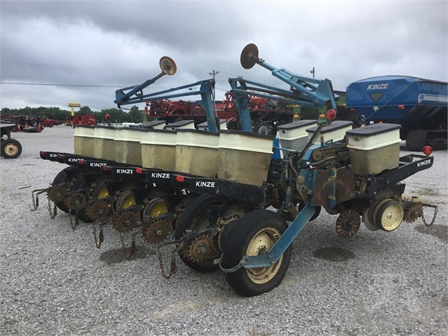 Kinze EF Planter