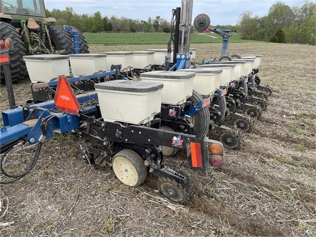 2015 Kinze 3500 Planter