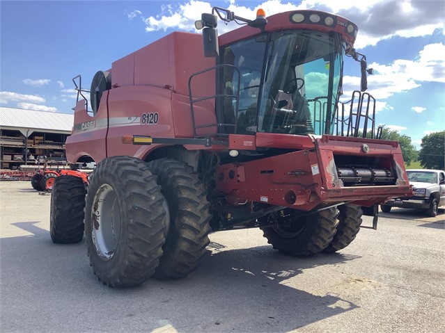 2010 Case IH 8120 Combine