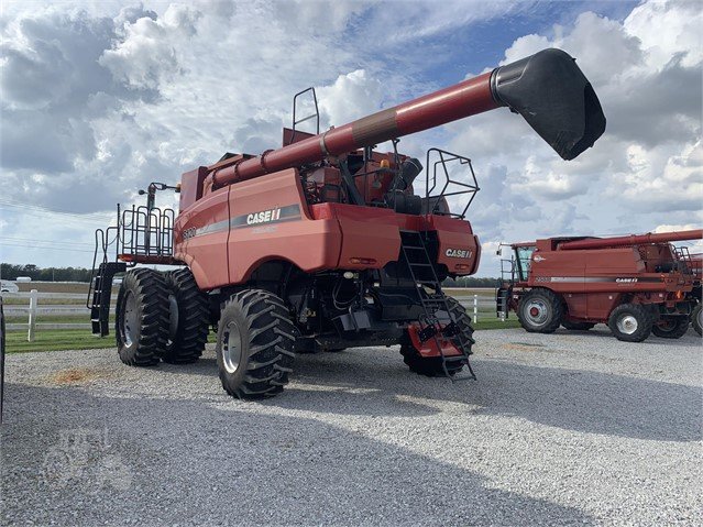 2010 Case IH 8120 Combine