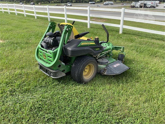 John Deere Z930M Mower/Zero Turn