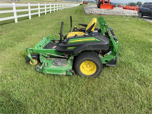 John Deere Z930M Mower/Zero Turn