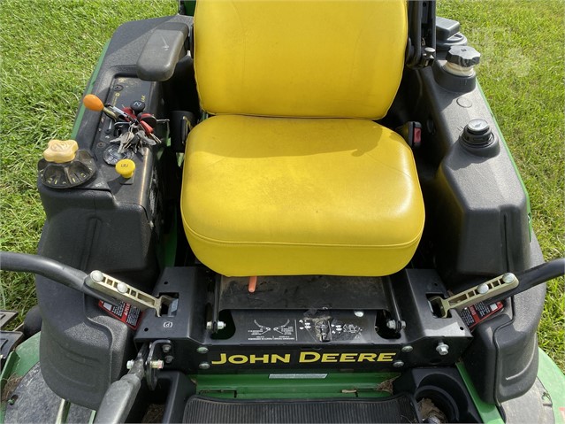 John Deere Z930M Mower/Zero Turn