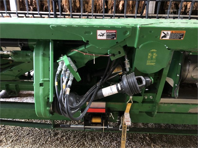 2018 John Deere 635FD Header Combine