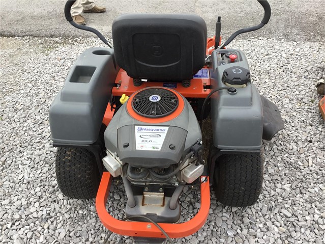 Husqvarna RZ46I Mower/Zero Turn