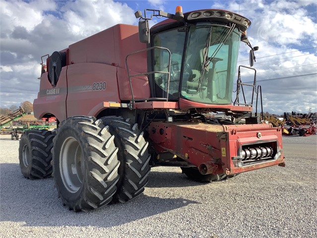 2014 Case IH 8230 Combine