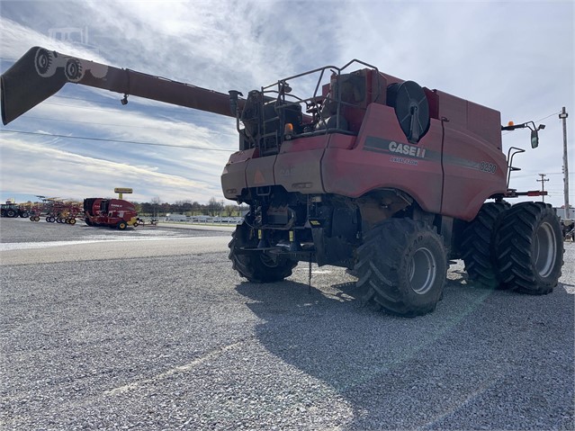 2014 Case IH 8230 Combine