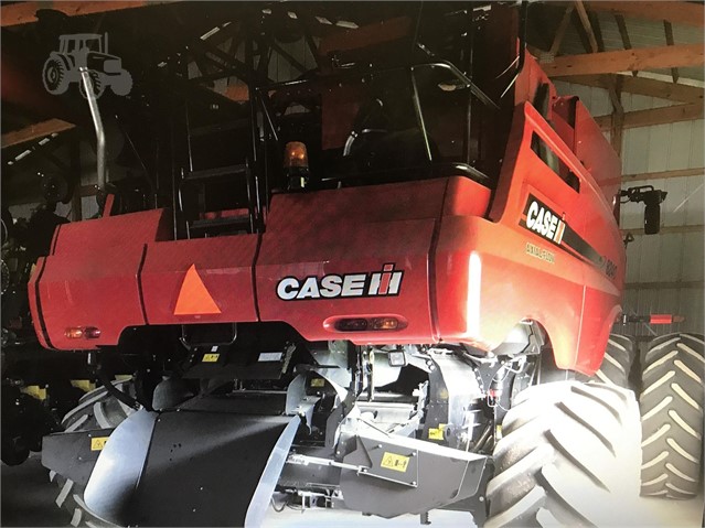 2016 Case IH 8240 Combine