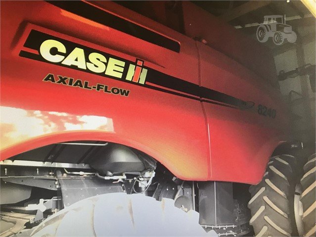 2016 Case IH 8240 Combine