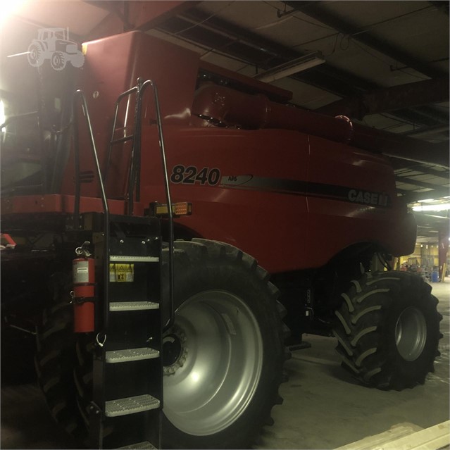 2018 Case IH 8240 Combine