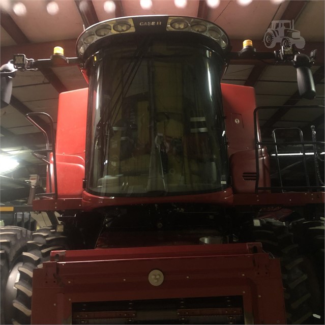 2018 Case IH 8240 Combine