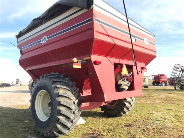 2009 J&M 750-14 Grain Cart