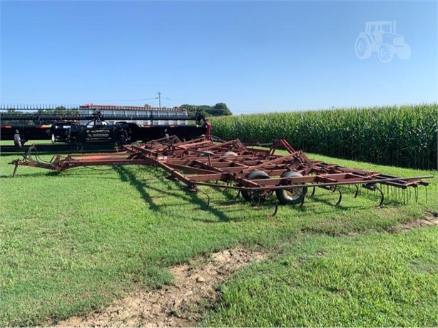 Case IH 4900 Field Cultivator