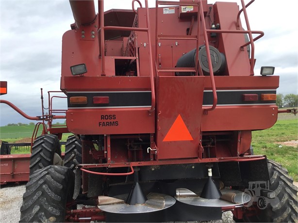 Case IH 2388 Combine