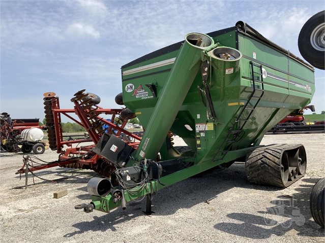 2015 J&M 1112-20S Grain Cart