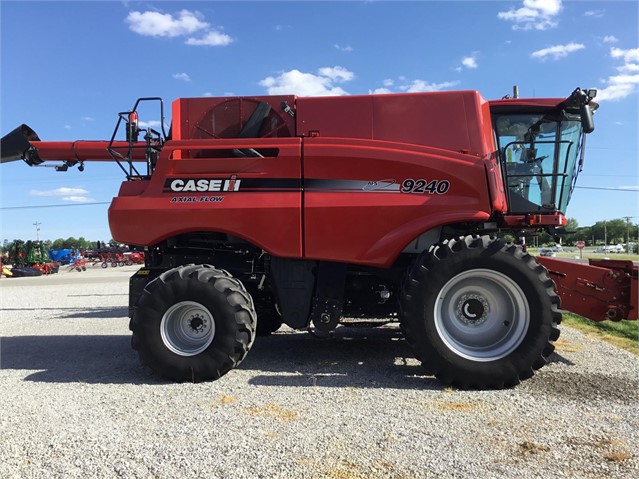 2018 Case IH 9240 Combine