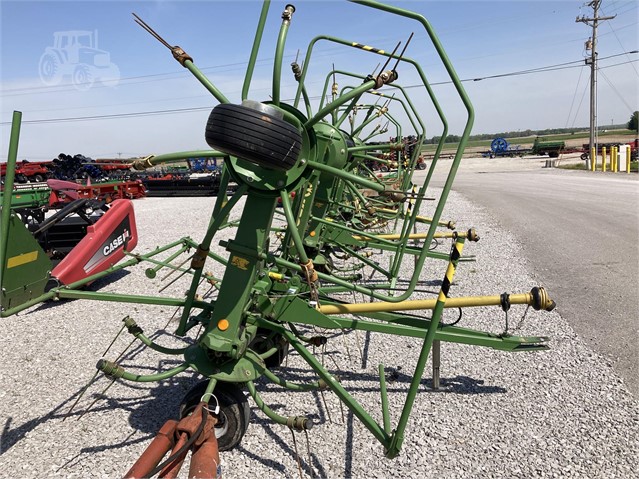 2018 Krone KW552T Tedder