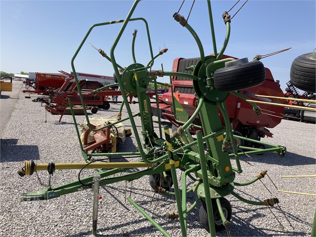 2018 Krone KW552T Tedder