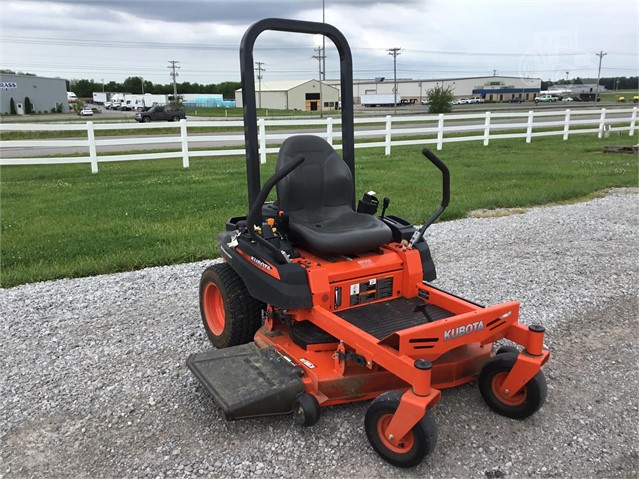 2016 Kubota Z122R Mower/Zero Turn