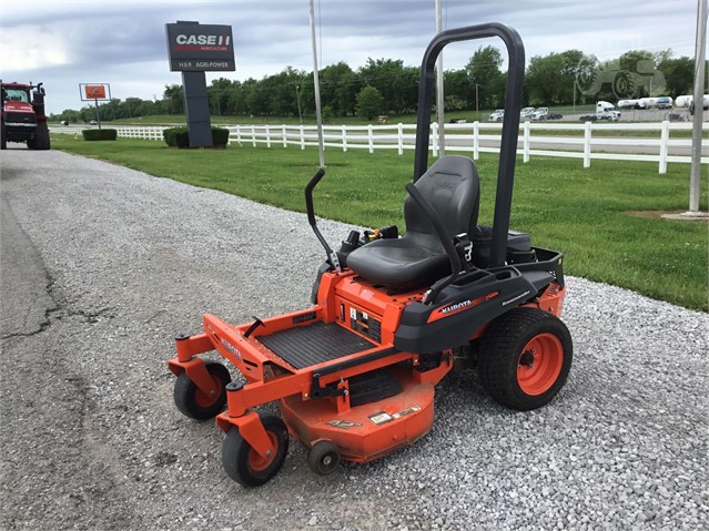 2016 Kubota Z122R Mower/Zero Turn