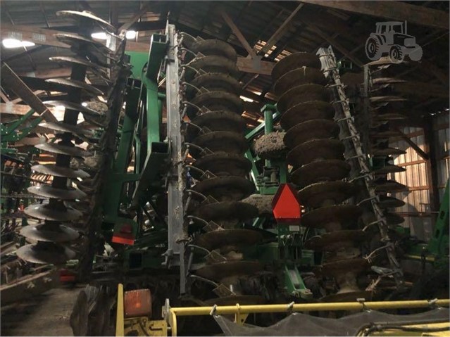 2010 John Deere 637 Disk