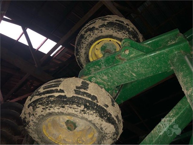 2010 John Deere 637 Disk