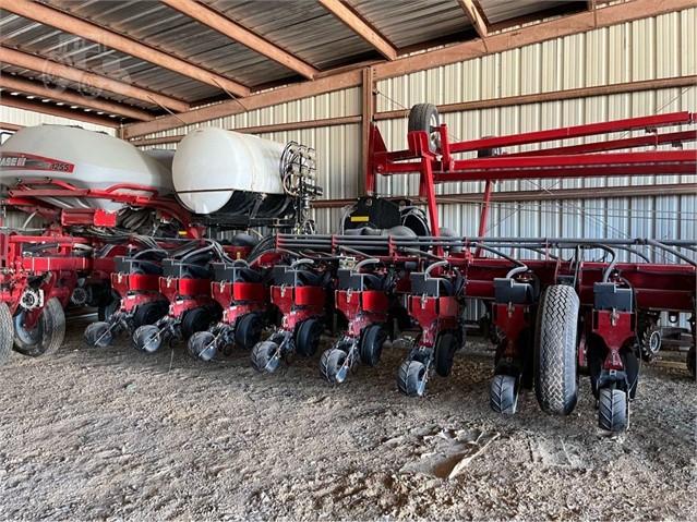 2014 Case IH 1255 Planter