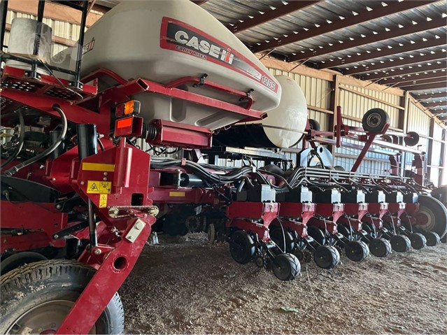 2014 Case IH 1255 Planter