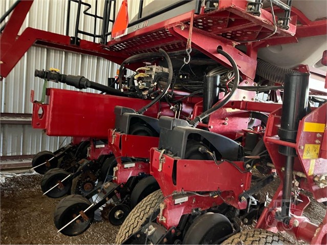 2014 Case IH 1255 Planter