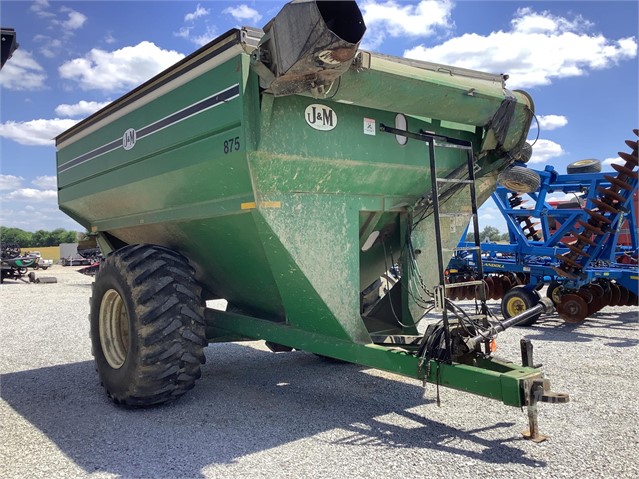 J&M 875 Grain Cart