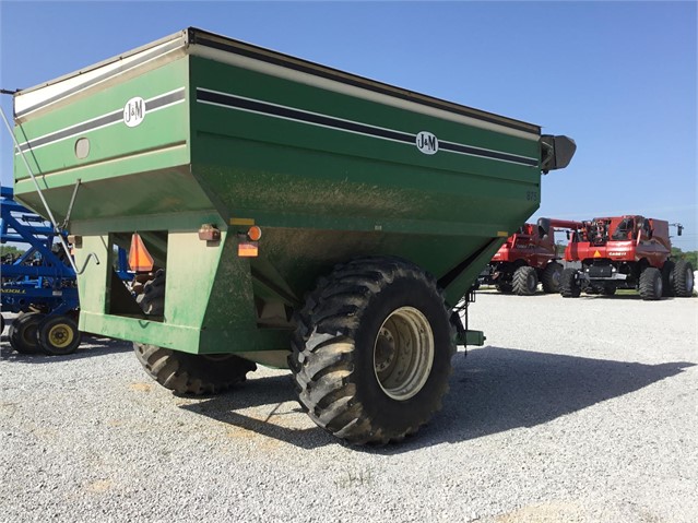 J&M 875 Grain Cart