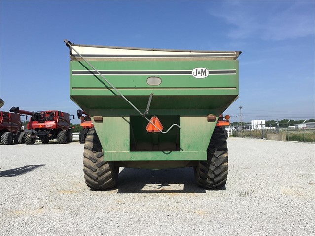 J&M 875 Grain Cart