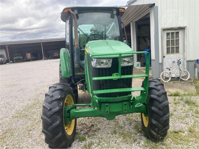 John Deere 5085E Tractor