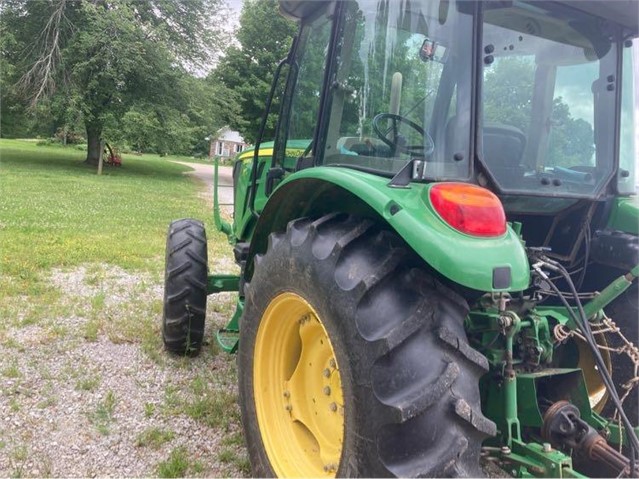 John Deere 5085E Tractor