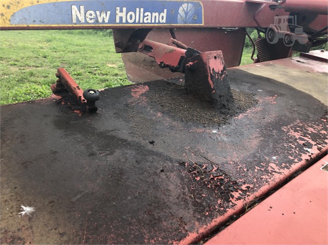 New Holland H7230 Mower Conditioner