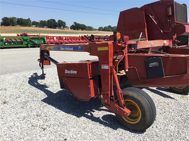 New Holland H7230 Mower Conditioner