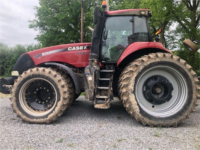 2015 Case IH MAGNUM 380 CVT Tractor