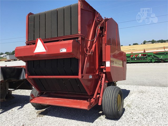 New Holland 660 Baler/Round