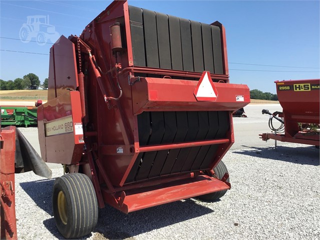 New Holland 660 Baler/Round