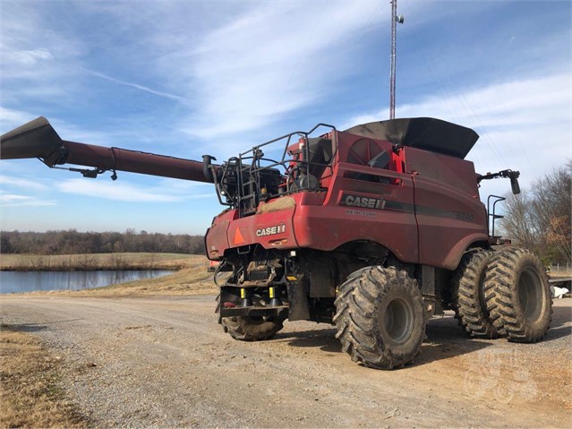 2018 Case IH 8240 Combine