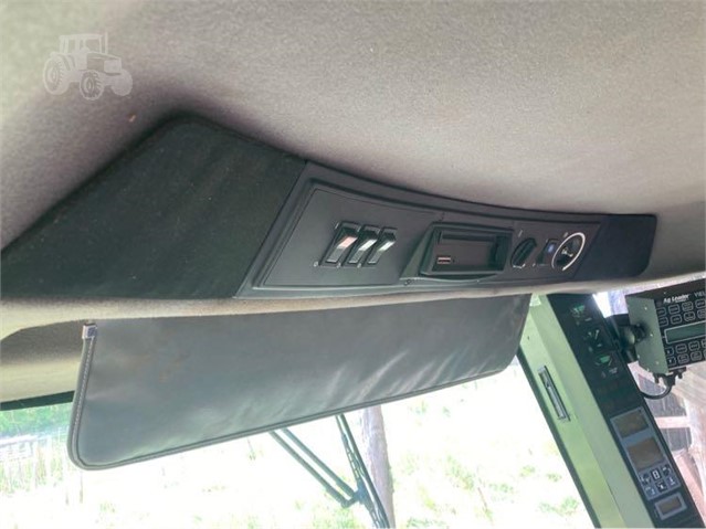 Case IH 2166 Combine