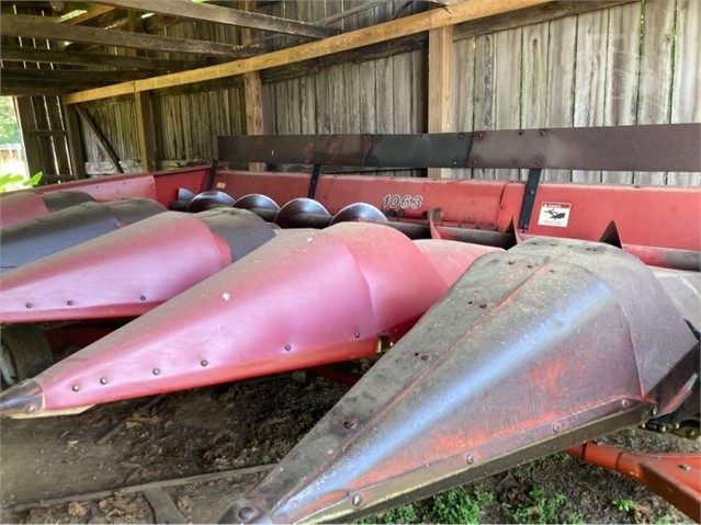 Case IH 1063 Header Corn Head