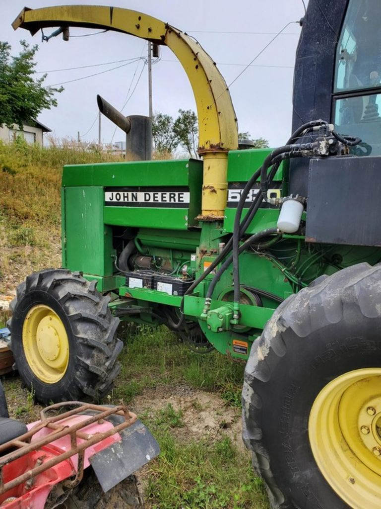 1986 John Deere 5820 Forage Harvester